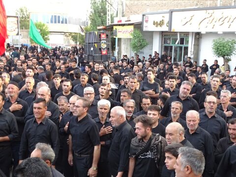 تصاویر/ عزاداران چهاربرج درعصر عاشورای حسینی