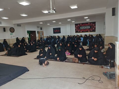 تصاویر/ عزاداری روز عاشورا در مدرسه علمیه زینب کبری (س) ارومیه