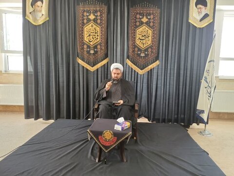 تصاویر/ عزاداری روز عاشورا در مدرسه علمیه زینب کبری (س) ارومیه