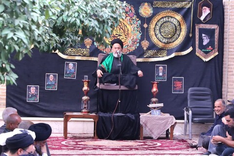 مراسم عزاداری اباعبدالله الحسین علیه السلام در روز دهم محرم در مدرسه علمیه شفیعیه