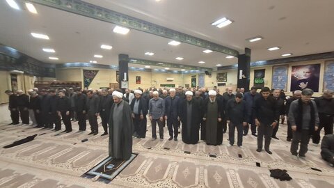 تصاویر/برگزاری مراسم  عزاداری در دفتر امام جمعه ایلام