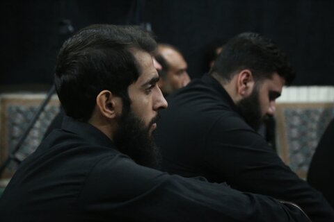 تصاویر/برگزاری مراسم عزاداری ظهر عاشورا در مدرسه علمیه حضرت صاحب الزمان(عج) ایلام