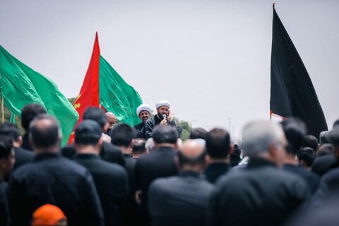 عزاداری روز عاشورا در جوار شهدای استان یزد