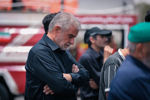 عزاداری روز عاشورا در جوار شهدای استان یزد