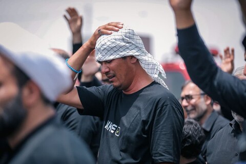 عزاداری روز عاشورا در جوار شهدای استان یزد