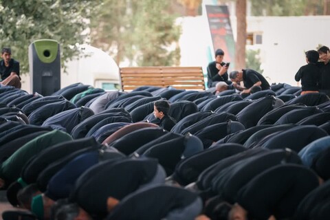 عزاداری روز عاشورا در جوار شهدای استان یزد