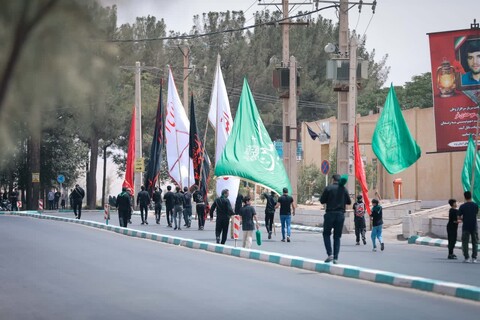 عزاداری روز عاشورا در جوار شهدای استان یزد