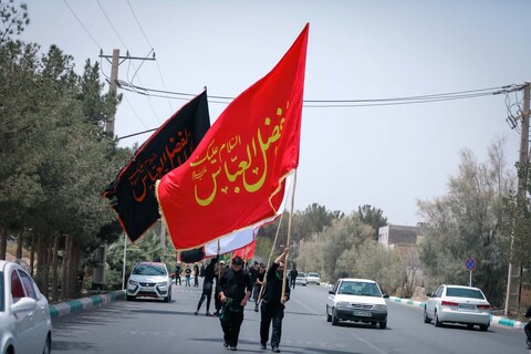 عزاداری روز عاشورا در جوار شهدای استان یزد