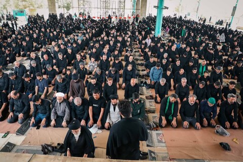 عزاداری روز عاشورا در جوار شهدای استان یزد