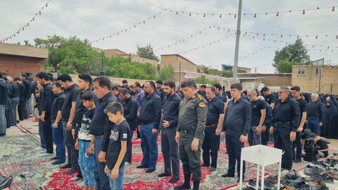 تصاویر/ نماز ظهر عاشورا در رابر