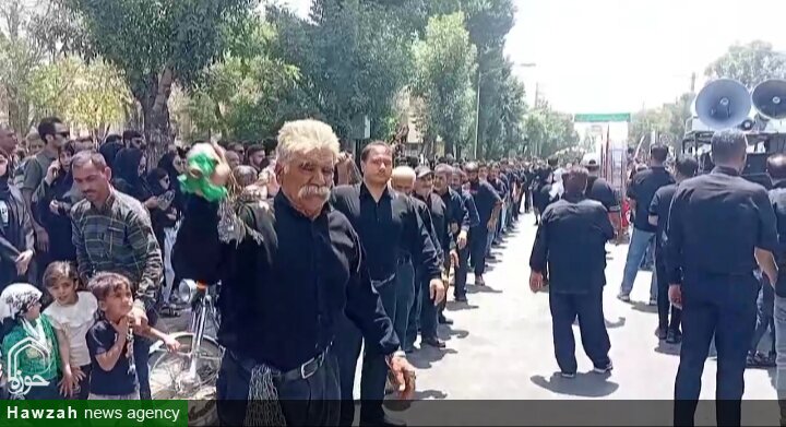 فیلم | عزاداری مردم ازنا در روز عاشورا