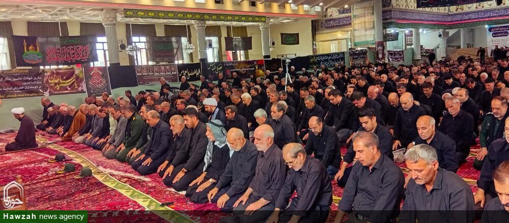 تصاویر/ اقامه نماز ظهر عاشورا در آذرشهر