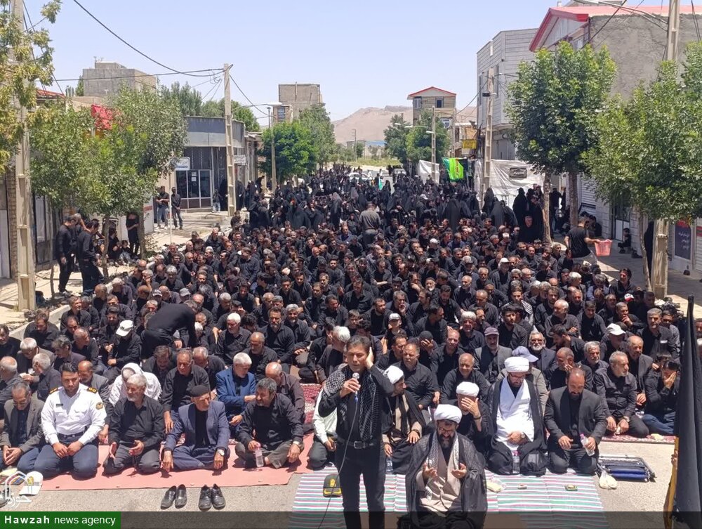 تصاویر/ اقامه نماز ظهر عاشورا در دندی
