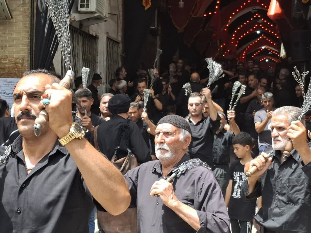 فیلم| عزاداری عاشورای حسینی در دارالمومنین کاشان