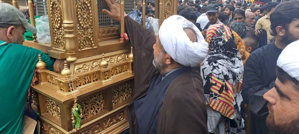 عزاداری نے ہمیں ظالم سے نفرت اور مظلوم سے ہمدردی کا درس دیا ہے، علامہ عارف حسین واحدی