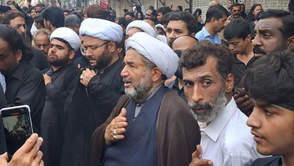 عزاداری نے ہمیں ظالم سے نفرت اور مظلوم سے ہمدردی کا درس دیا ہے، علامہ عارف حسین واحدی