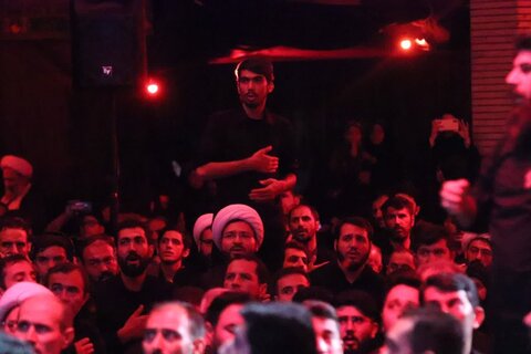 تصاویر/ مراسم عزاداری شام غریبان در مصلای امام خمینی (ره) ارومیه