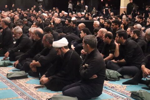 تصاویر/ مراسم عزاداری شام غریبان در مصلای امام خمینی (ره) ارومیه