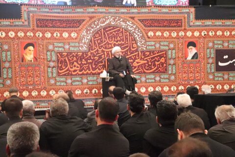 تصاویر/ مراسم عزاداری شام غریبان در مصلای امام خمینی (ره) ارومیه