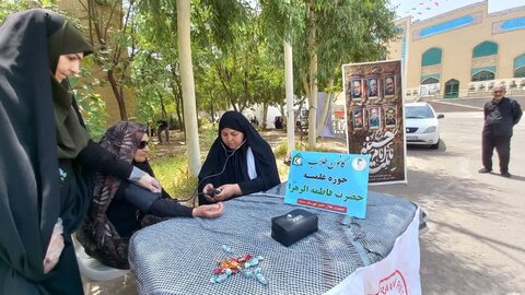 تصاویر/ایستگاه صلواتی به نیابت از شهدای اقتدار ملی در ساوه