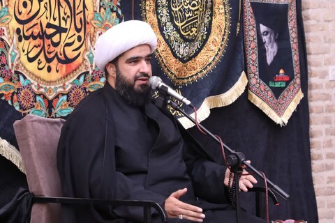 مراسم عزاداری اباعبدالله الحسین علیه السلام در روز یازدهم محرم در مدرسه علمیه شفیعیه