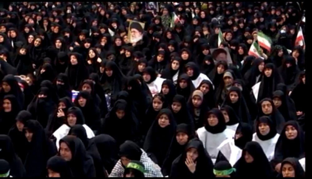 اجتماع بانوان زینبی قم برگزار شد