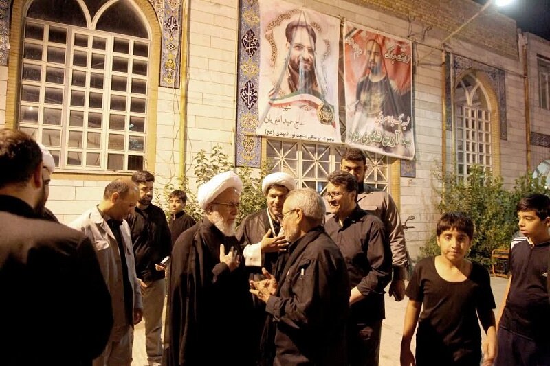 نماینده ولی ‌فقیه در استان کرمانشاه در هیئت‌های عزاداری اباعبدالله الحسین(ع) حضور یافت+تصاویر