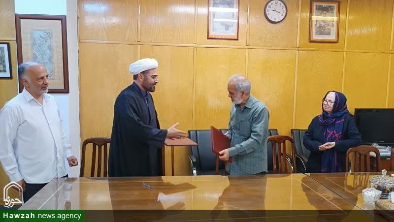 مرکز نور و مؤسسه لغت نامه دهخدا تفاهم نامه امضا کردند