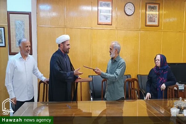 مرکز نور و مؤسسه لغت‌نامه دهخدا تفاهم نامه امضا کردند + عکس