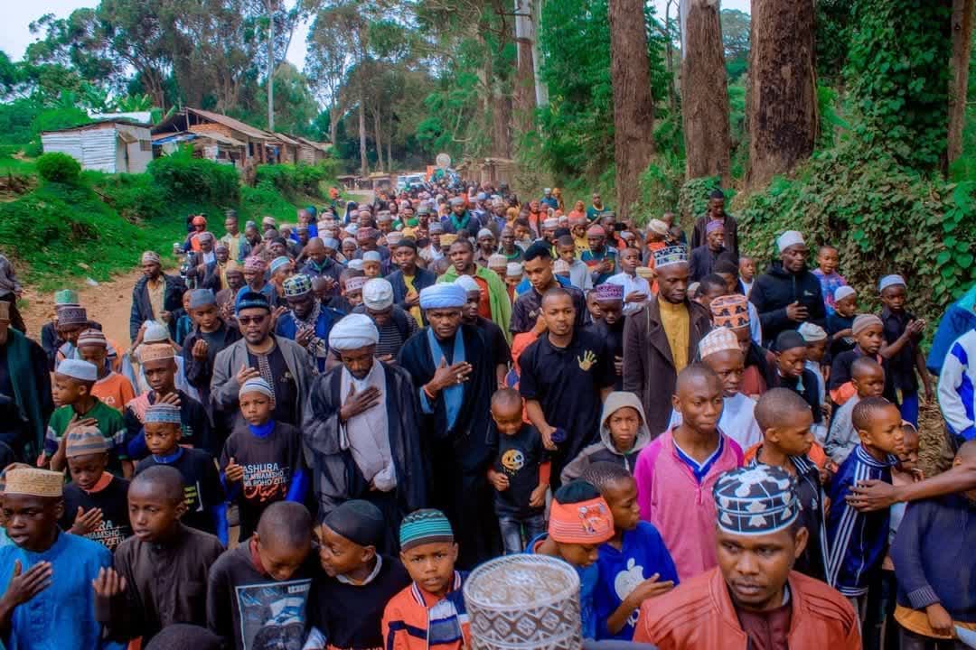 Lushoto Tanga Tanzania, wafanya matembezi ya Ashura yaliyo fana mwaka huu