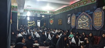 تصاویر/ برگزاری اجتماع زینبیون در مدرسه علمیه کوثر زرندیه