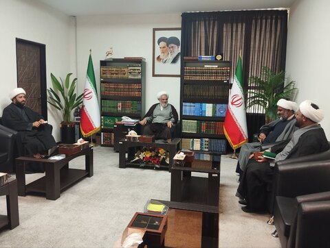 تصاویر/ دیدار طلاب و روحانیون با نماینده ولی‌فقیه در هرمزگان