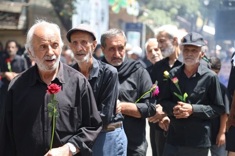 دسته‌های عزاداری در سطح شهر همدان در سوم عاشورا