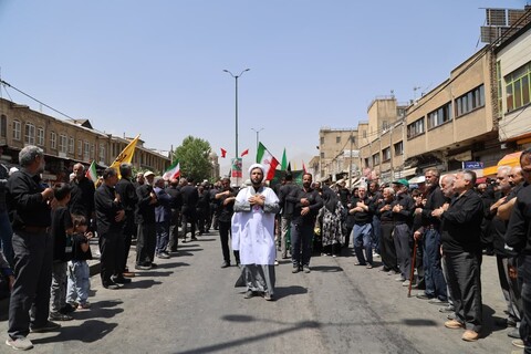 دسته‌های عزاداری در سطح شهر همدان در سوم عاشورا