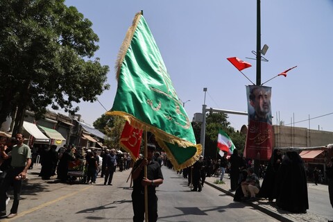 دسته‌های عزاداری در سطح شهر همدان در سوم عاشورا