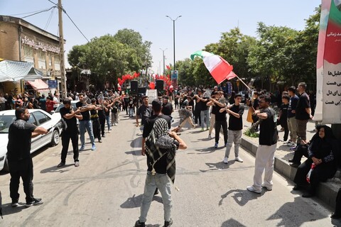 دسته‌های عزاداری در سطح شهر همدان در سوم عاشورا