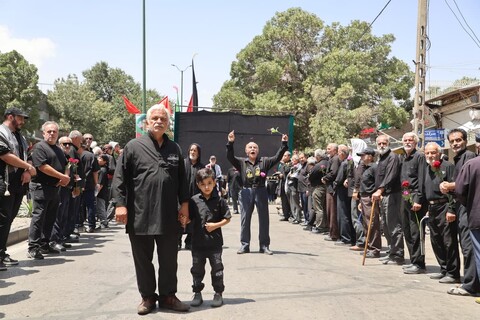 دسته‌های عزاداری در سطح شهر همدان در سوم عاشورا