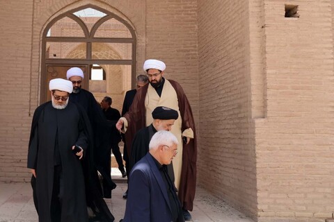 تصاویر| بازدید مشاور رئیس‌جمهور از بنای تاریخی مدرسه علمیه علیا و مدرسه علمیه حبیبیه فردوس