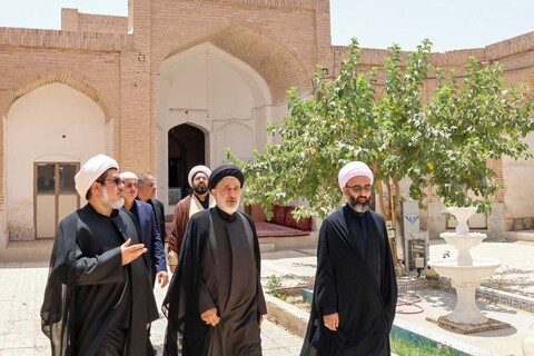 تصاویر| بازدید مشاور رئیس‌جمهور از بنای تاریخی مدرسه علمیه علیا و مدرسه علمیه حبیبیه فردوس