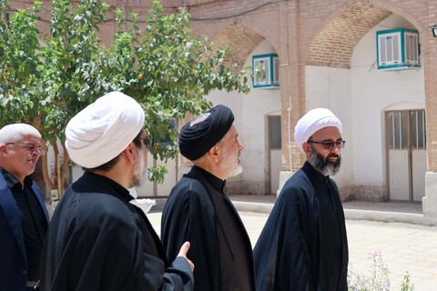 تصاویر| بازدید مشاور رئیس‌جمهور از بنای تاریخی مدرسه علمیه علیا و مدرسه علمیه حبیبیه فردوس