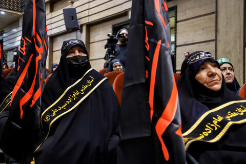 تصاویر / تجمع بزرگ رهروان زینبی (س)در قم