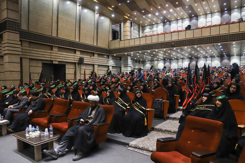 تصاویر / تجمع بزرگ رهروان زینبی (س)در قم