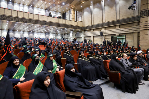 تصاویر / تجمع بزرگ رهروان زینبی (س)در قم