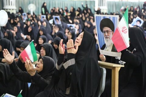 تصاویر/ اجتماع بزرگ زینبیون در مصلای امام خمینی (ره) شهرکرد