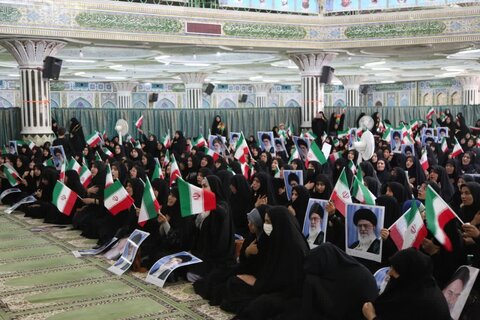 تصاویر/ اجتماع بزرگ زینبیون در مصلای امام خمینی (ره) شهرکرد