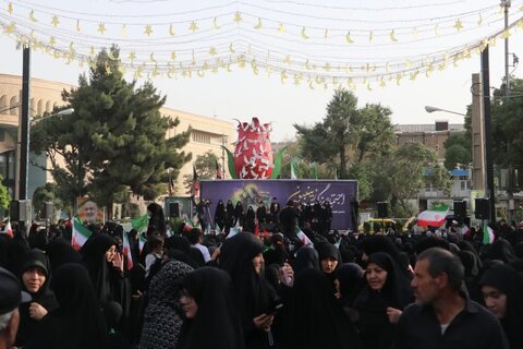 تصاویر/برگزاری اجتماع زینبیون در اراک