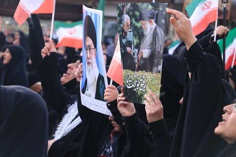 تصاویر/برگزاری اجتماع زینبیون در اراک