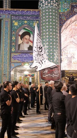 تصاویر/ سوگواره هیئات مذهبی آران وبیدگل 12 محرم در حرم مطهر پیام‌آور واقعه عاشورا به ایران،