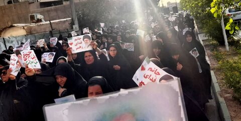 تصاویر/حضور کادر و طلاب مدرسه علمیه فاطمه الزهرا(س)ساوه در اجتماع رهروان زینبی در ساوه