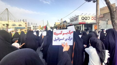 تصاویری از حضور کادر و طلاب موسسه آموزش عالی ریحانة الرسول ساوه در اجتماع بزرگ زینبی